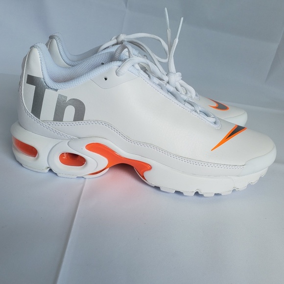 nike tn big logo orange